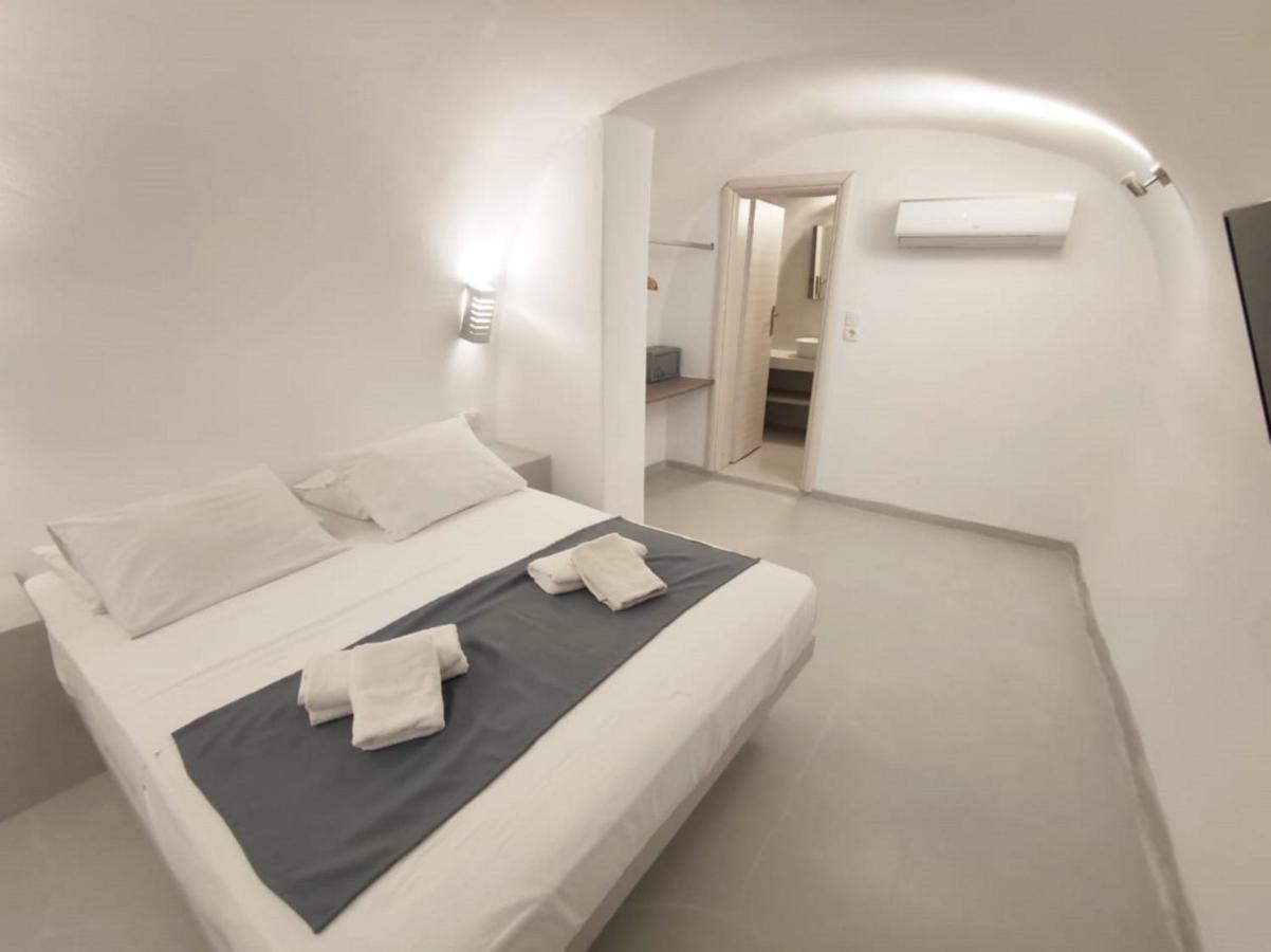 Fira Getaway - Economy Basement Rooms ภายนอก รูปภาพ