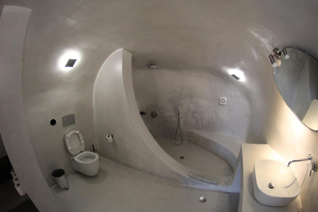 Fira Getaway - Economy Basement Rooms ภายนอก รูปภาพ